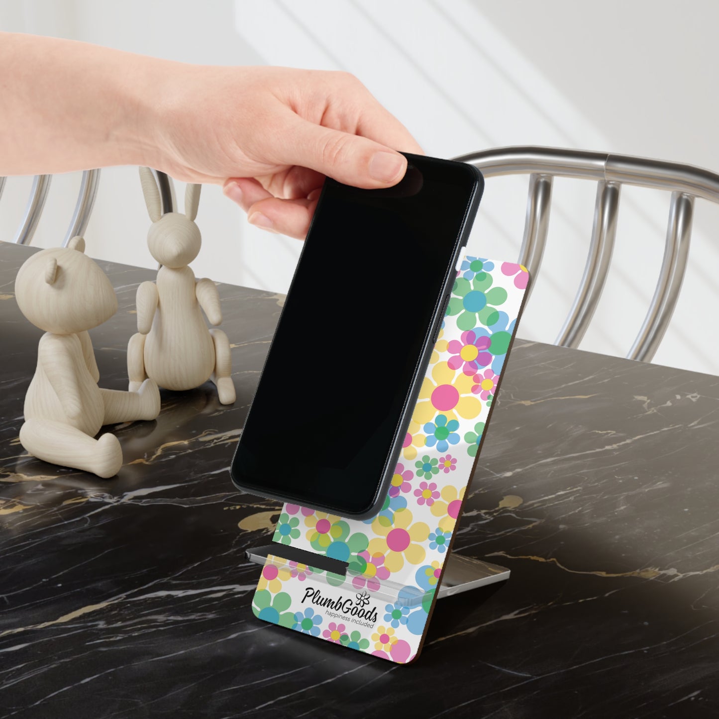 Smartphone Display Stand Floating Daisies